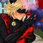 Miraculous Ladybug Kissing